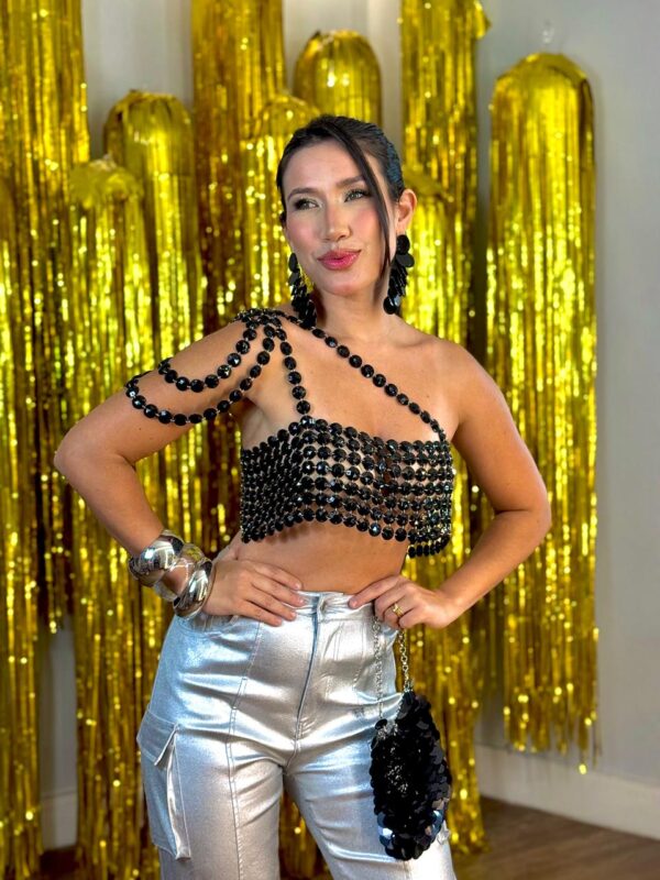 Conjunto Feminino Cropped Mula Manga em Pedrarias + Calça Cargo Prata Carnaval Glam