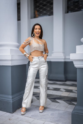 Conjunto Feminino Cropped Mula Manga em Strass + Calça Cargo Prata Carnaval Glam