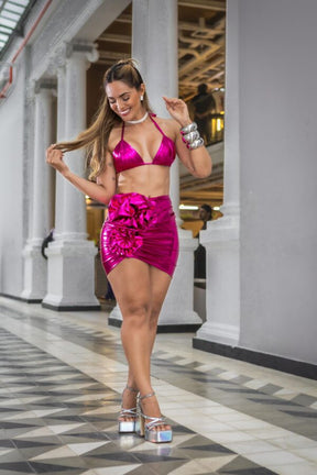 Conjunto Feminino Top Cortininha Fio e Saia Lamê Flor Pink Carnaval Glow