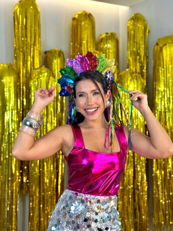 Conjunto Feminino Body Colam Regata Lamê Pink e Saia Paetê Prata Carnaval Glow